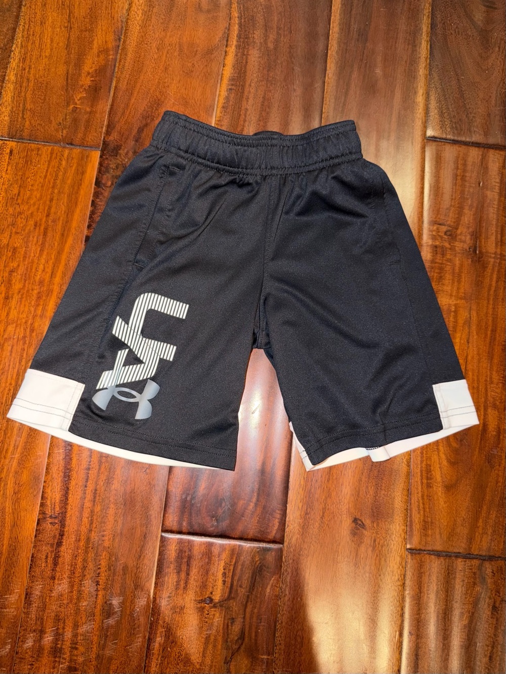 UA athletic shorts - youth XS